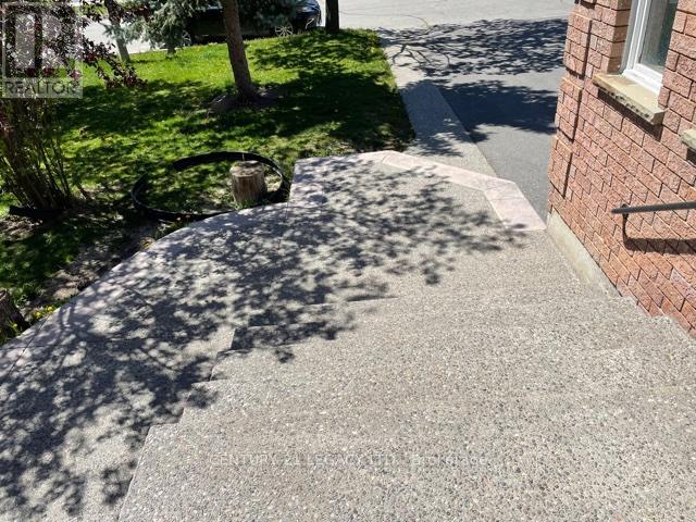 (Upper) - 25 Kentucky Drive, Brampton (Fletcher's Creek South), Ontario  L6Y 4E9 - Photo 6 - W13783350