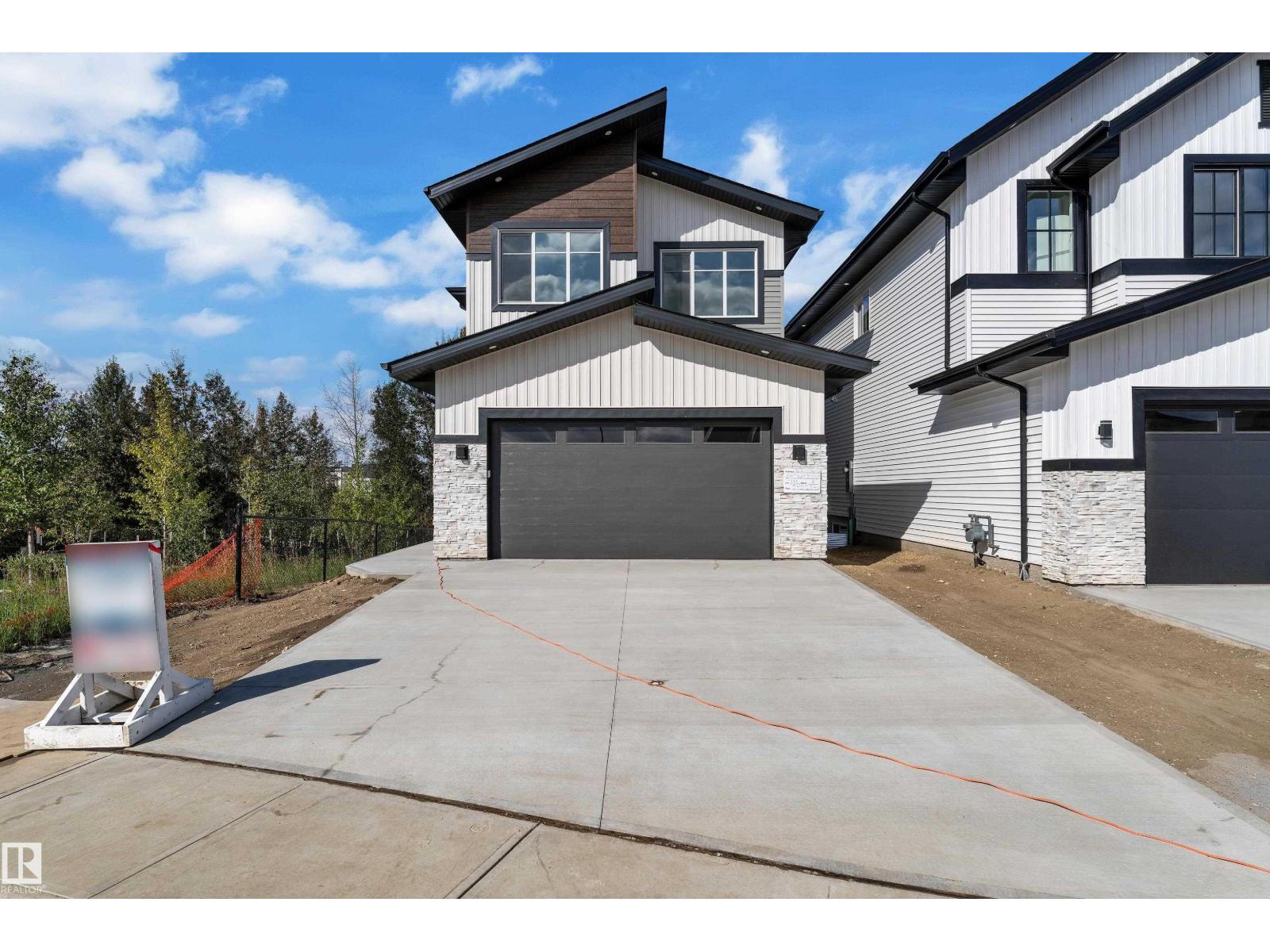 3136 7 Avenue SW SW, Edmonton, Alberta