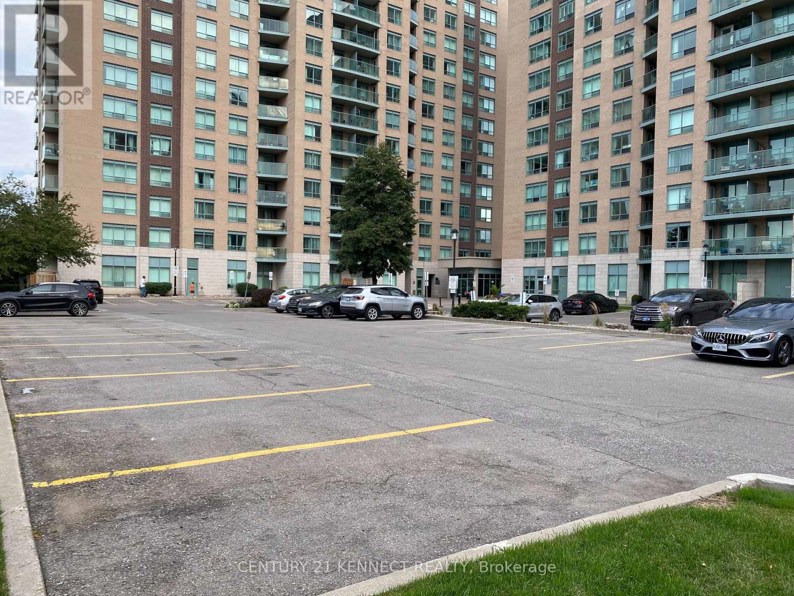 707 - 11 Oneida Crescent, Richmond Hill, Ontario  L4B 0A1 - Photo 2 - N13779772