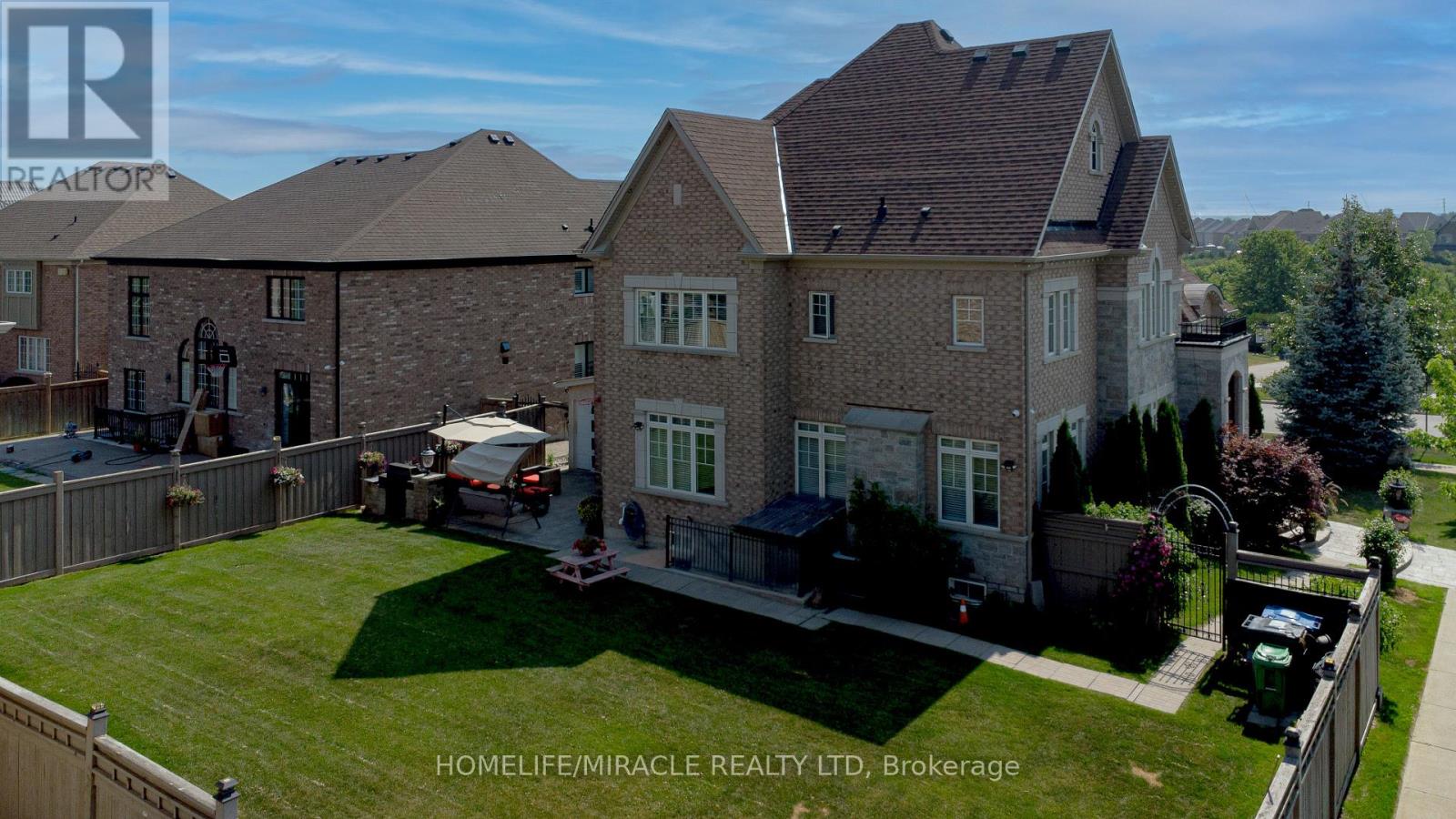 37 Degrey Drive, Brampton, Ontario  L6P 3X5 - Photo 20 - W13783384