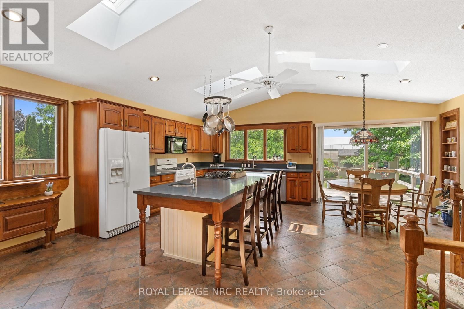 1287 Third St Louth, St. Catharines, Ontario  L2R 6P9 - Photo 13 - X13250308