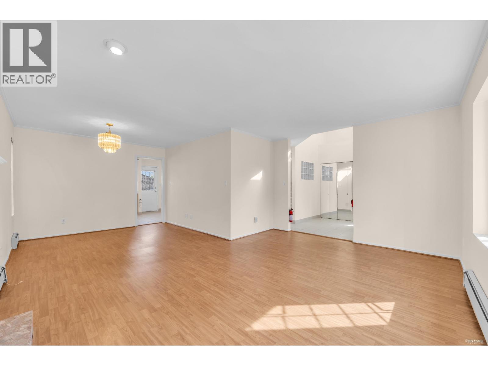 3681 Scales Place, Vancouver, British Columbia V5R 5Z9 - Photo 8 - R3165145