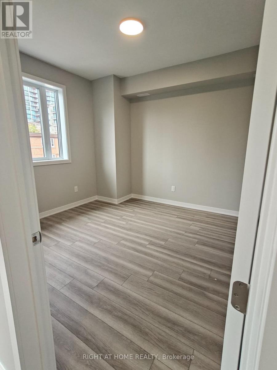 C - 1332 Thames Street, Ottawa, Ontario  K1Z 7N4 - Photo 8 - X13783424