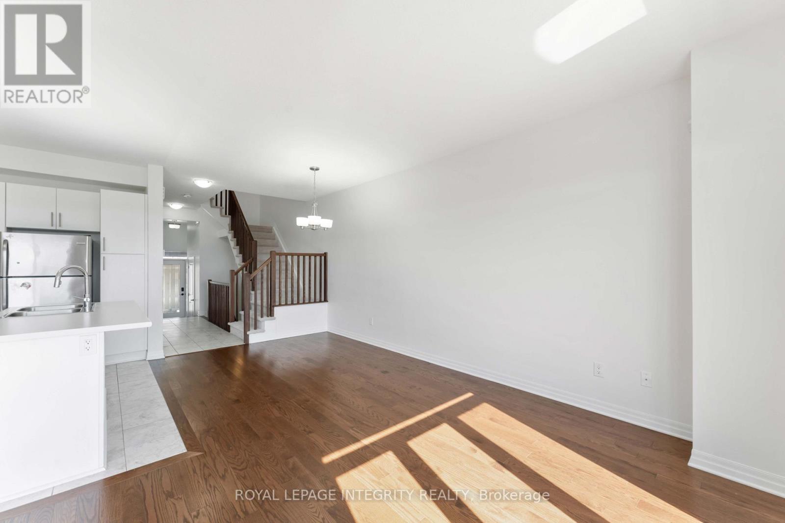 521 Rioja Street, Ottawa, Ontario  K2S 0H8 - Photo 6 - X13783426
