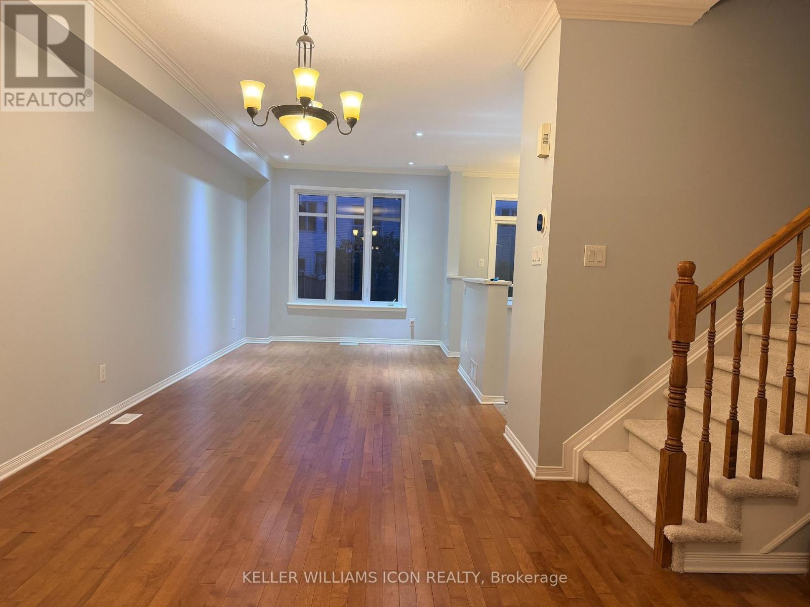 262 Badgeley Avenue, Ottawa, Ontario  K2T 0A7 - Photo 3 - X13783428