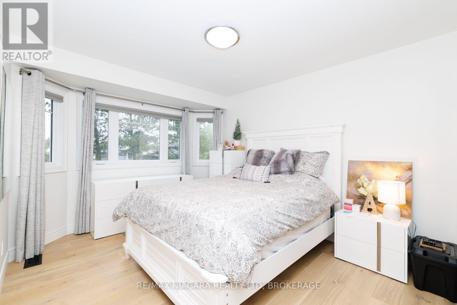 31 Pleasant Avenue S, Fort Erie (Ridgeway), Ontario  L0S 1N0 - Photo 16 - X13783420