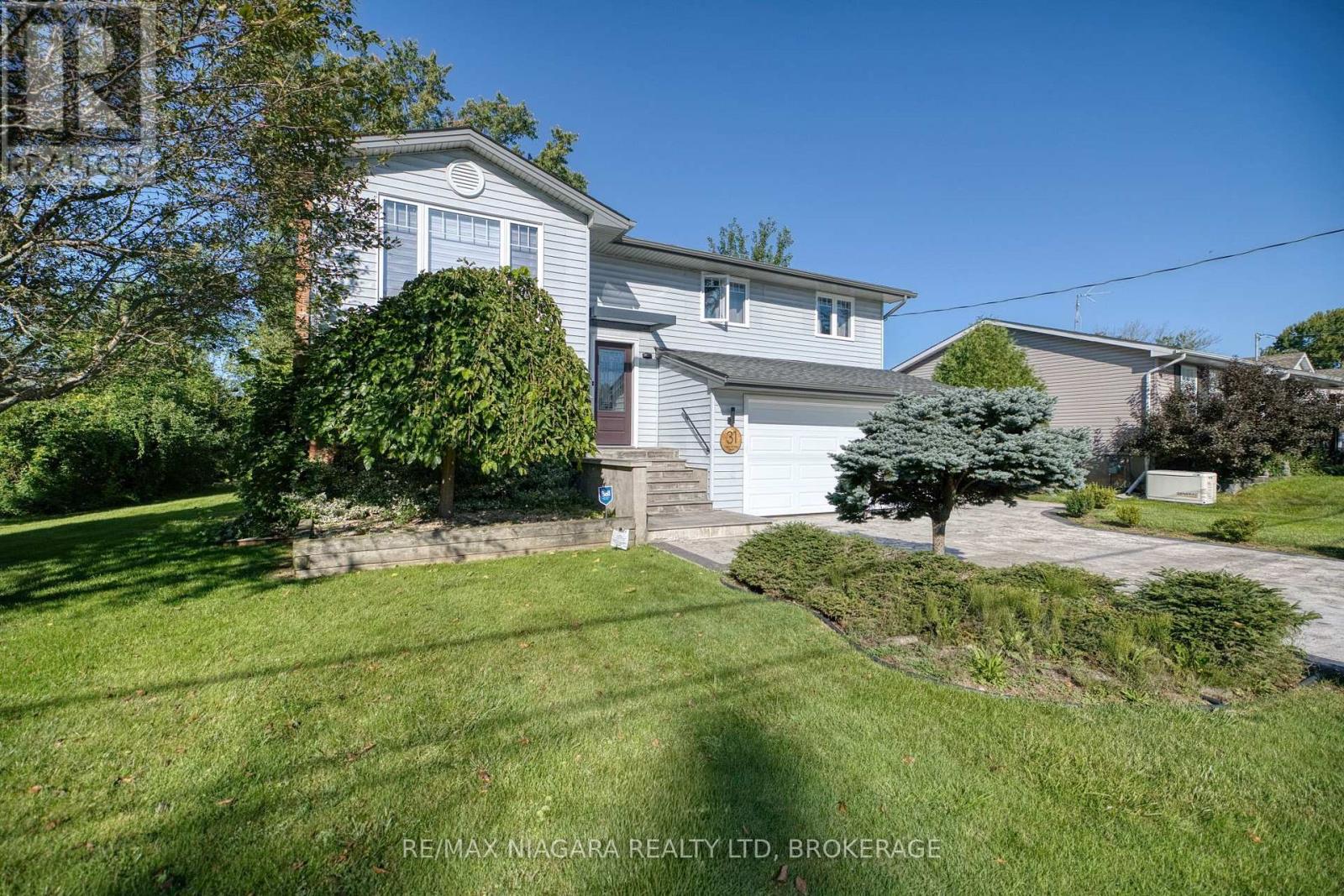 31 Pleasant Avenue S, Fort Erie (Ridgeway), Ontario  L0S 1N0 - Photo 3 - X13783420