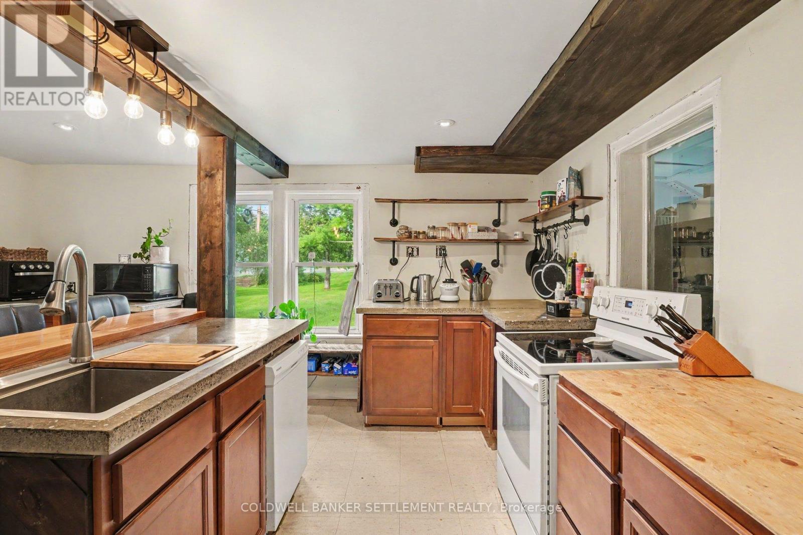 2349 Harlem Road, Rideau Lakes, Ontario  K0G 1E0 - Photo 5 - X13783396