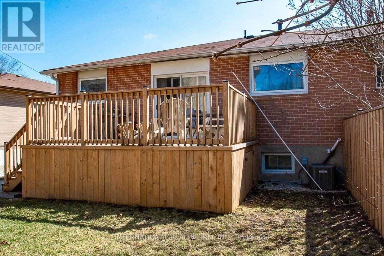 Upper - 77 Elise Terrace, Toronto, Ontario  M2R 2W9 - Photo 11 - C13783390