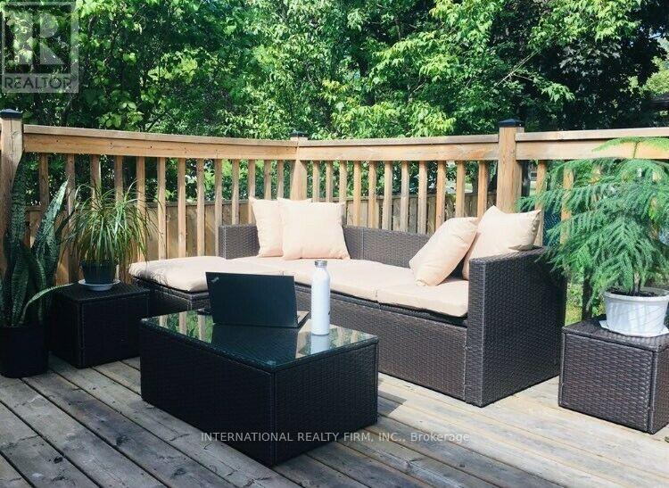 Upper - 77 Elise Terrace, Toronto, Ontario  M2R 2W9 - Photo 12 - C13783390