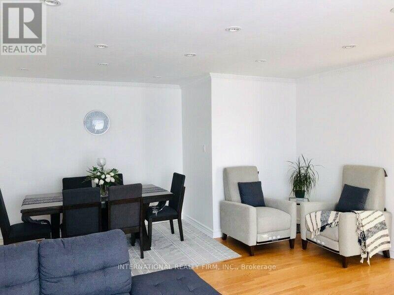 Upper - 77 Elise Terrace, Toronto, Ontario  M2R 2W9 - Photo 3 - C13783390