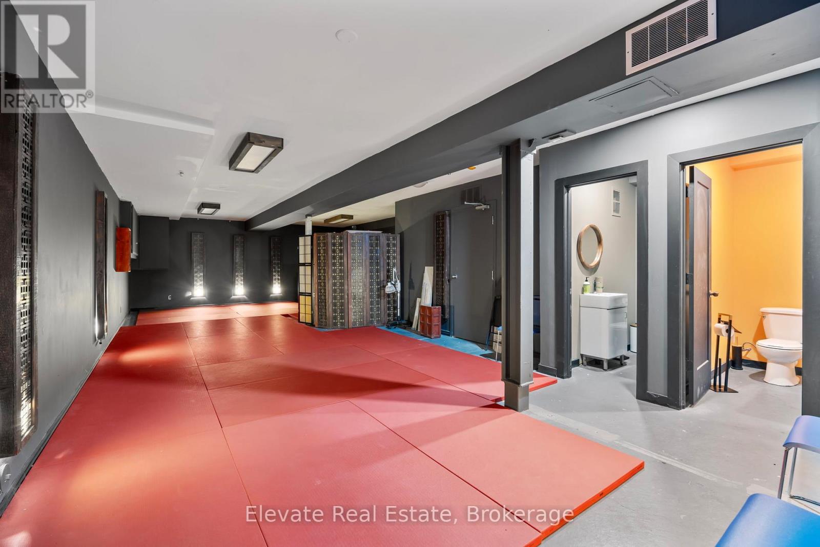 846 College Street, Toronto, Ontario  M6H 1A2 - Photo 13 - C13783436