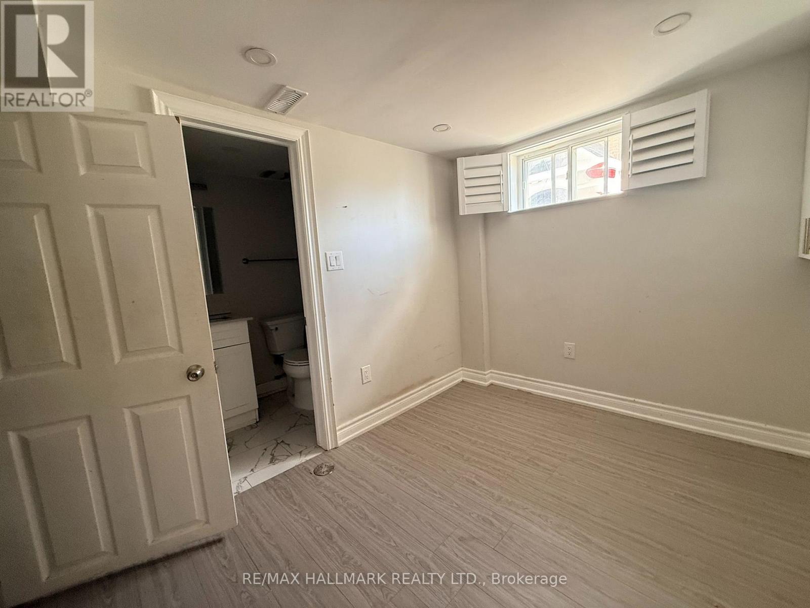 29 Flempton Crescent, Toronto, Ontario  M1K 3B3 - Photo 18 - E13783394