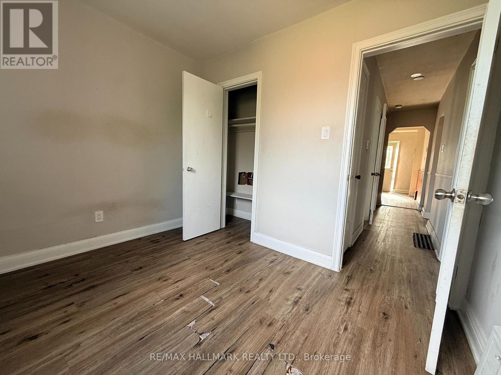 29 Flempton Crescent, Toronto, Ontario  M1K 3B3 - Photo 8 - E13783394
