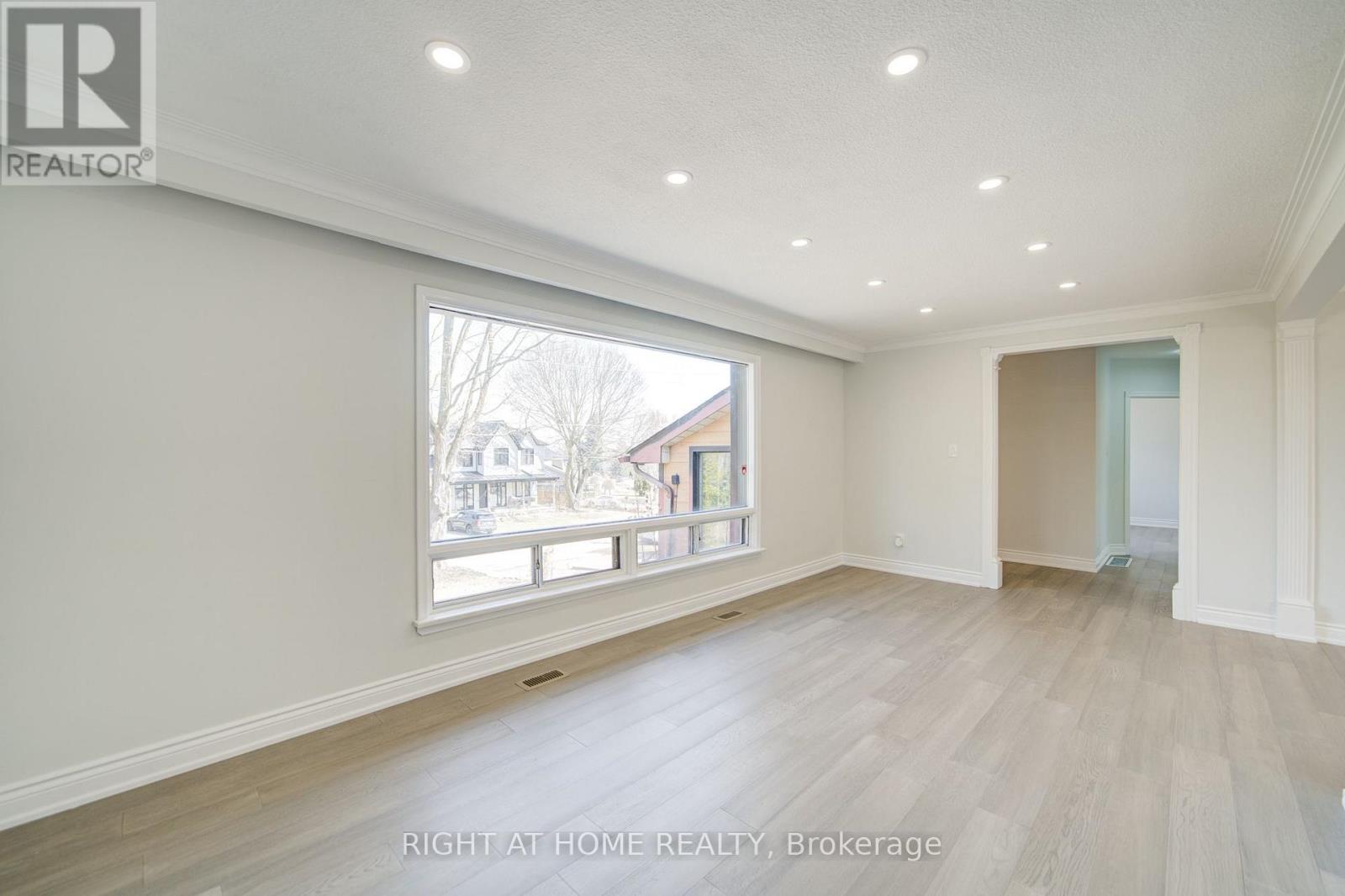 326 Jaybell Grove, Toronto, Ontario  M1C 2X5 - Photo 12 - E13783408
