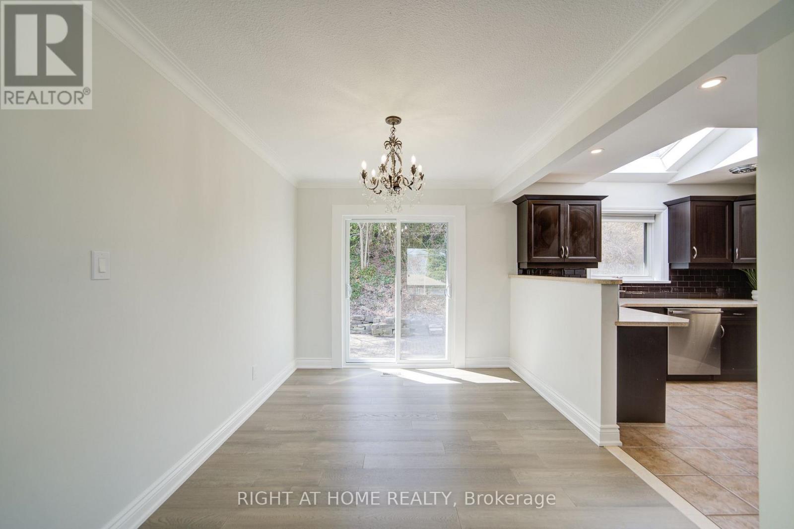 326 Jaybell Grove, Toronto, Ontario  M1C 2X5 - Photo 14 - E13783408