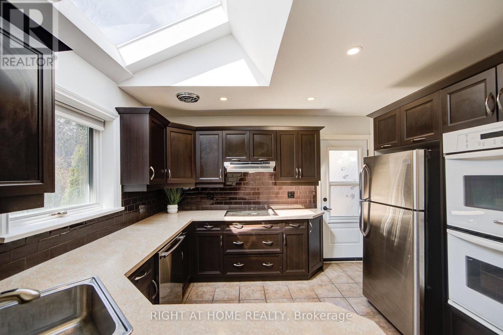 326 Jaybell Grove, Toronto, Ontario  M1C 2X5 - Photo 18 - E13783408