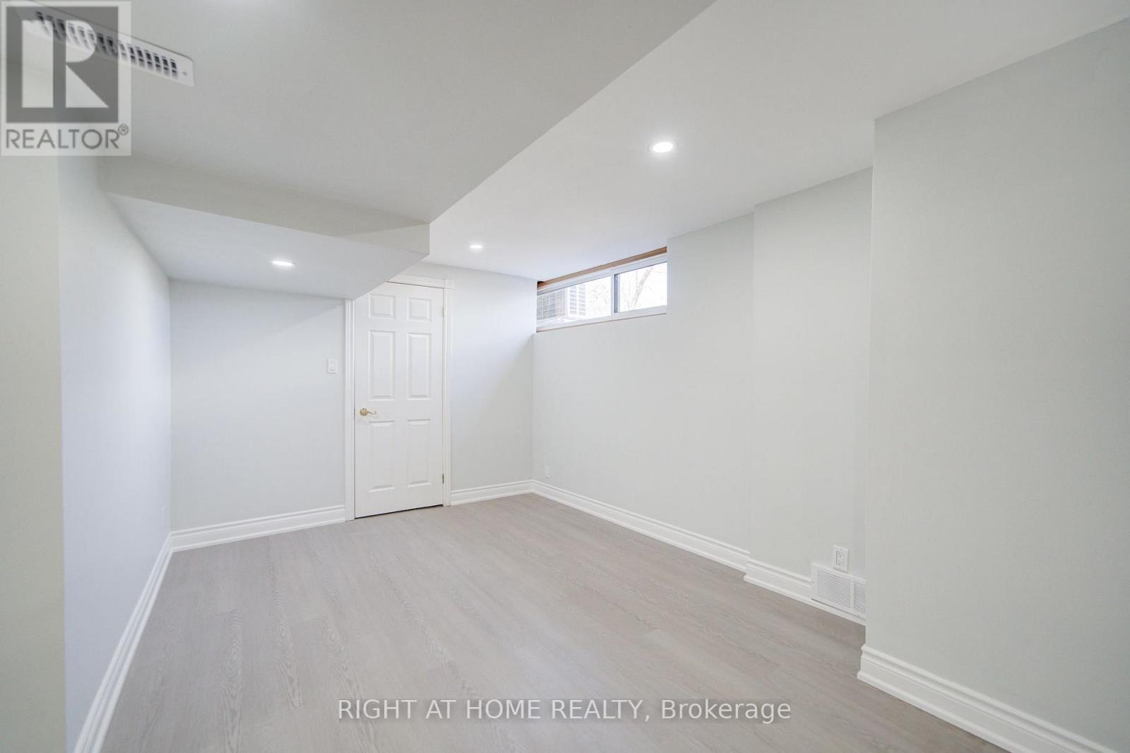 326 Jaybell Grove, Toronto, Ontario  M1C 2X5 - Photo 44 - E13783408