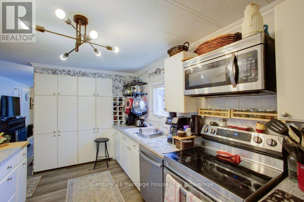 52 Fairview Crescent, North Perth (Listowel), Ontario  N4W 3G8 - Photo 12 - X13783398