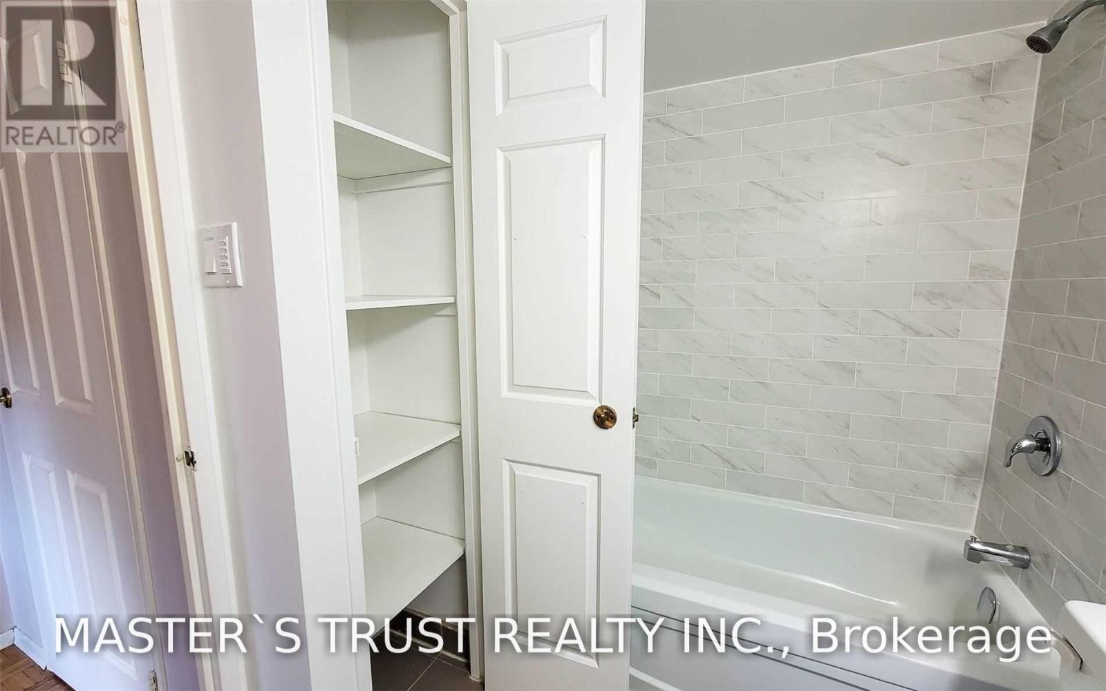 318 - 89 Mccaul Street, Toronto, Ontario  M5T 2X3 - Photo 13 - C13783448