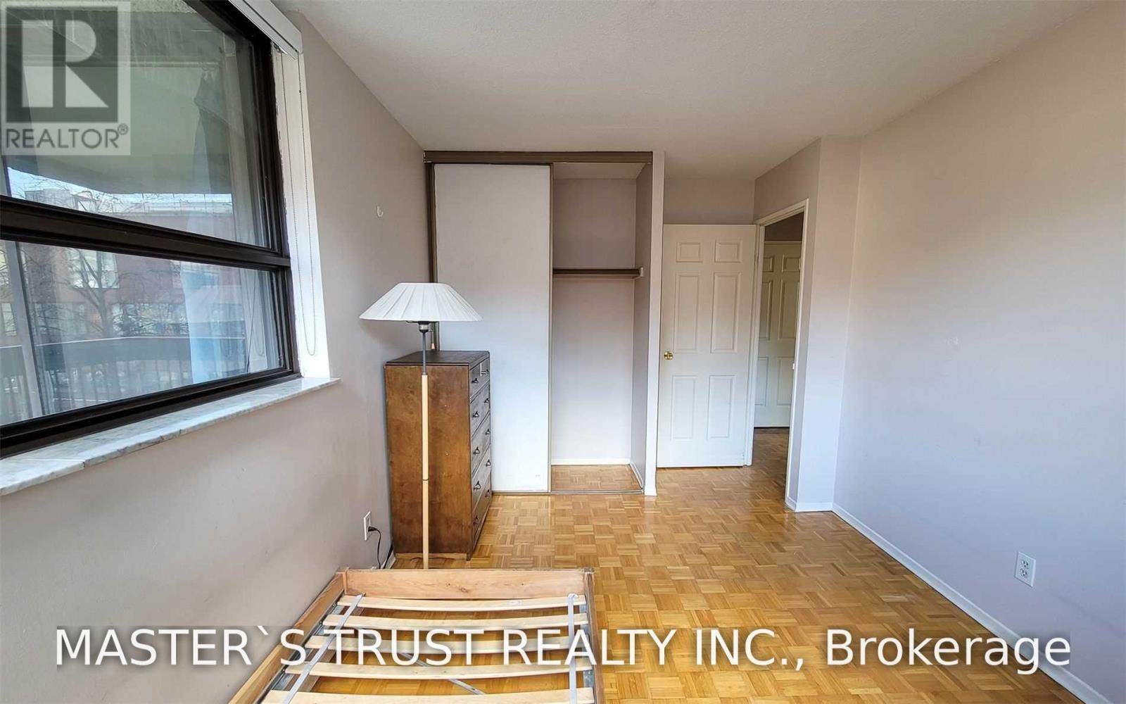 318 - 89 Mccaul Street, Toronto, Ontario  M5T 2X3 - Photo 17 - C13783448