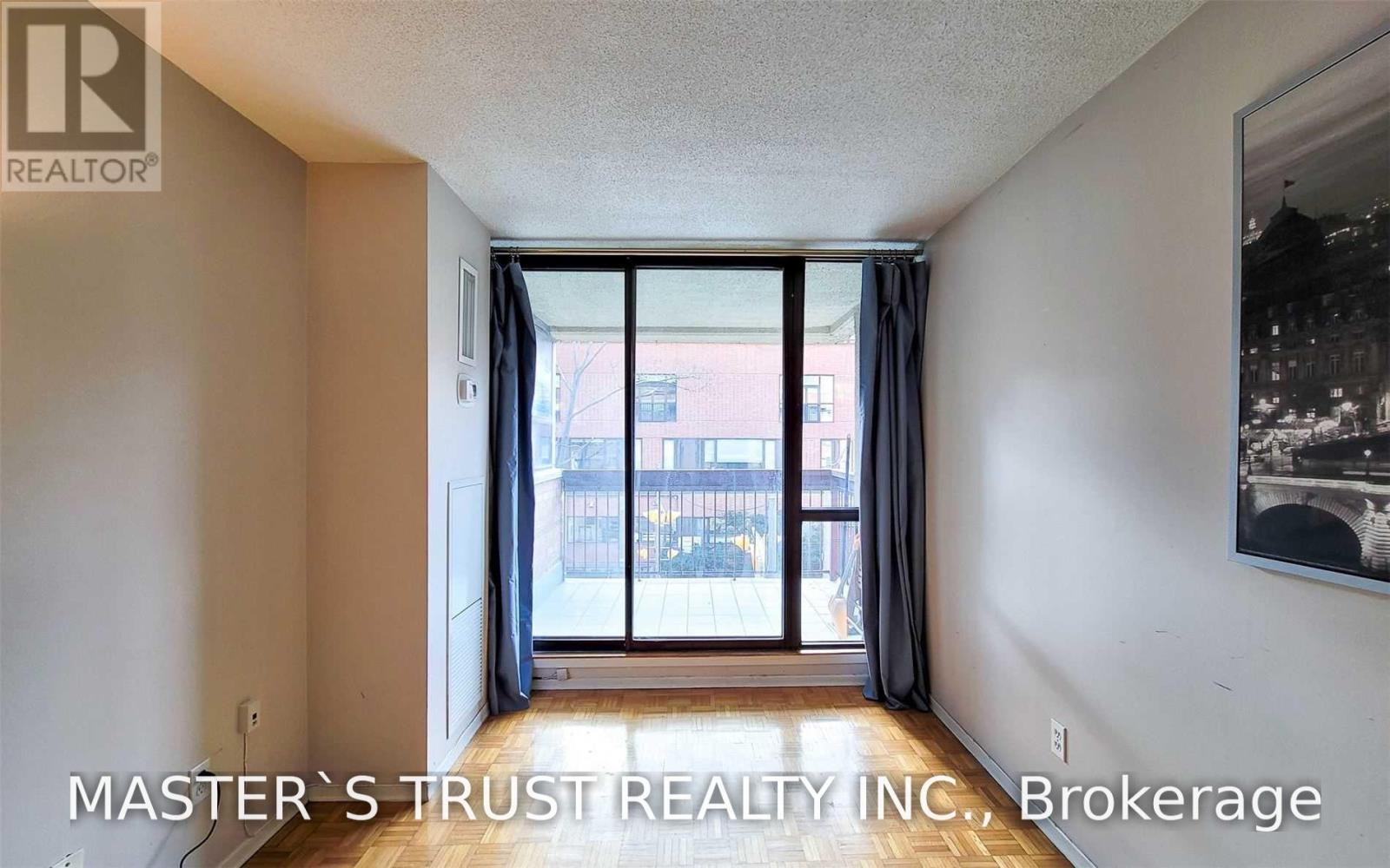 318 - 89 Mccaul Street, Toronto, Ontario  M5T 2X3 - Photo 6 - C13783448