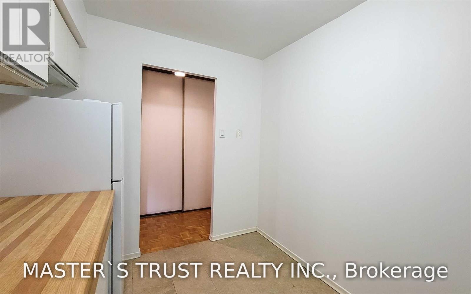 318 - 89 Mccaul Street, Toronto, Ontario  M5T 2X3 - Photo 9 - C13783448