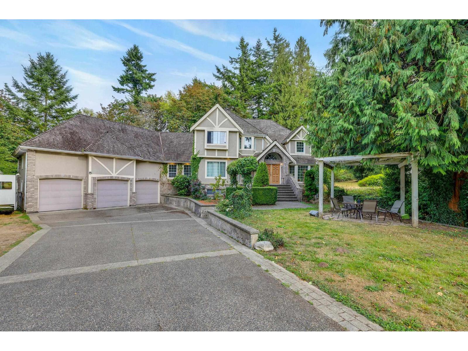 17588 28 AVENUE, surrey, British Columbia