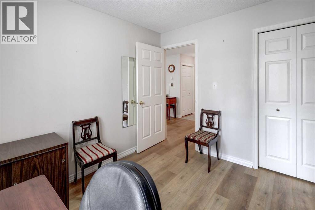 101, 6800 Hunterview Drive NW, Calgary, Alberta  T2K 6K5 - Photo 20 - A2305352