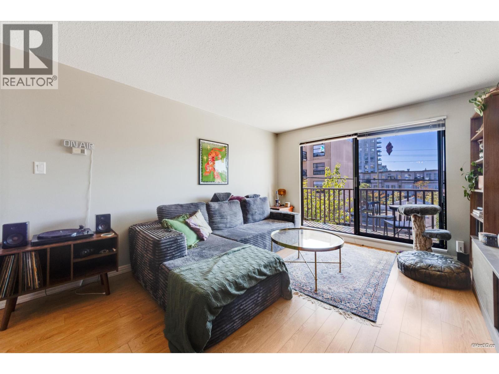 107 131 W 4th Street, North Vancouver, British Columbia  V7M 3C8 - Photo 4 - R3165428