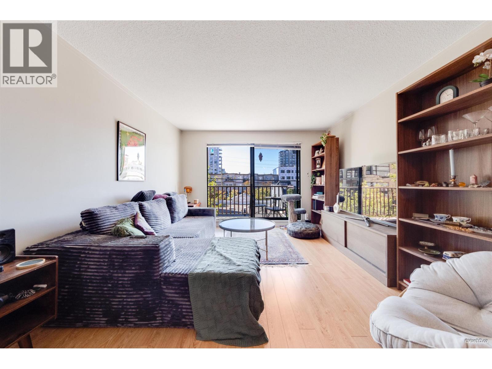 107 131 W 4th Street, North Vancouver, British Columbia  V7M 3C8 - Photo 3 - R3165428