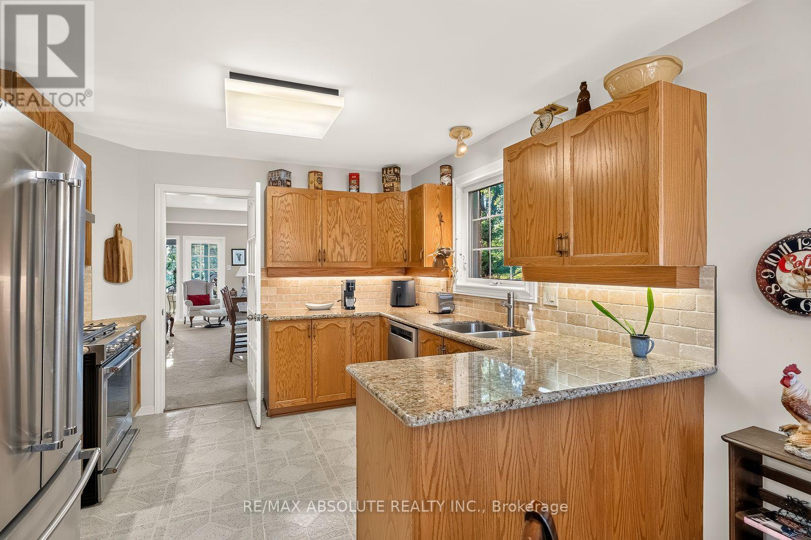 12 Oyster Bay Court, Ottawa, Ontario  K2S 1H3 - Photo 15 - X13783482