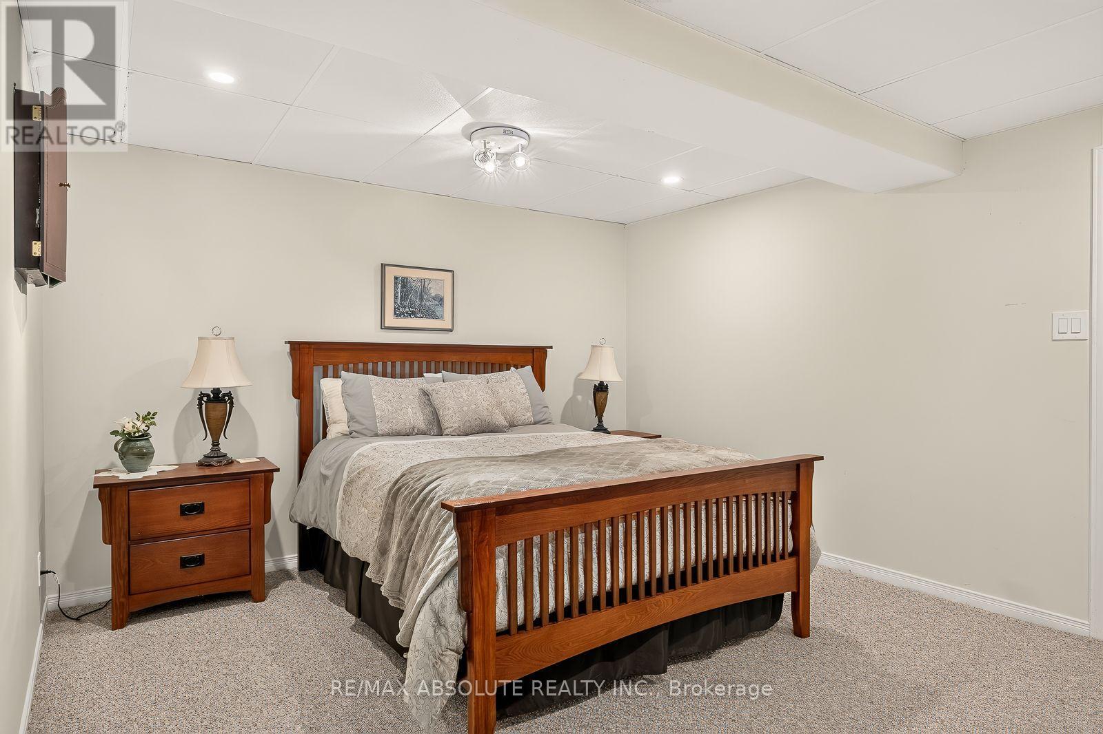 12 Oyster Bay Court, Ottawa, Ontario  K2S 1H3 - Photo 29 - X13783482