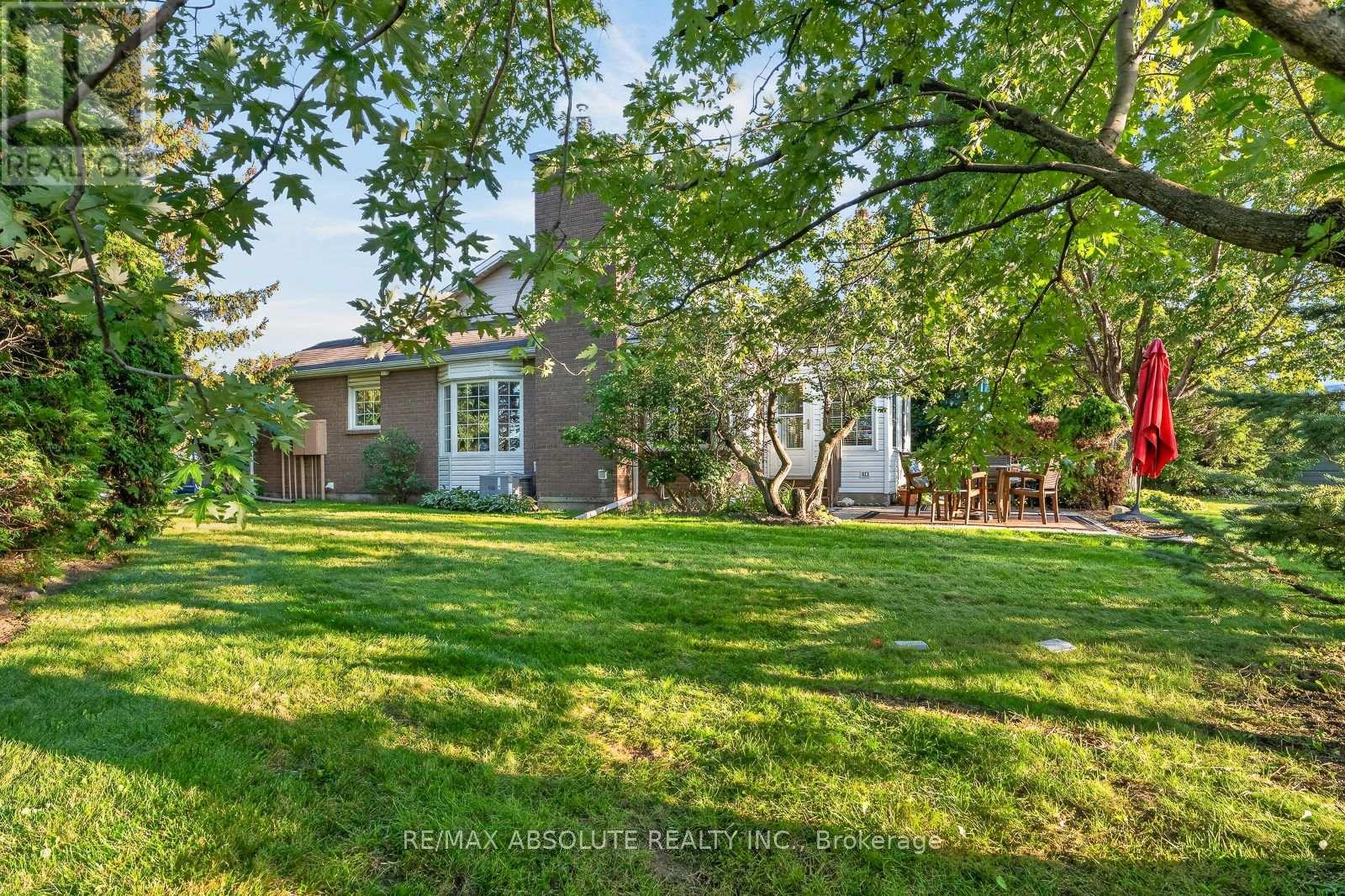 12 Oyster Bay Court, Ottawa, Ontario  K2S 1H3 - Photo 5 - X13783482