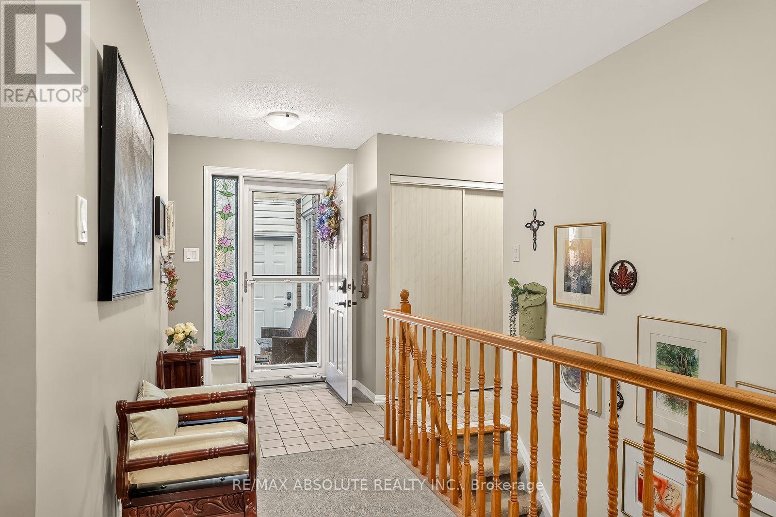 12 Oyster Bay Court, Ottawa, Ontario  K2S 1H3 - Photo 7 - X13783482