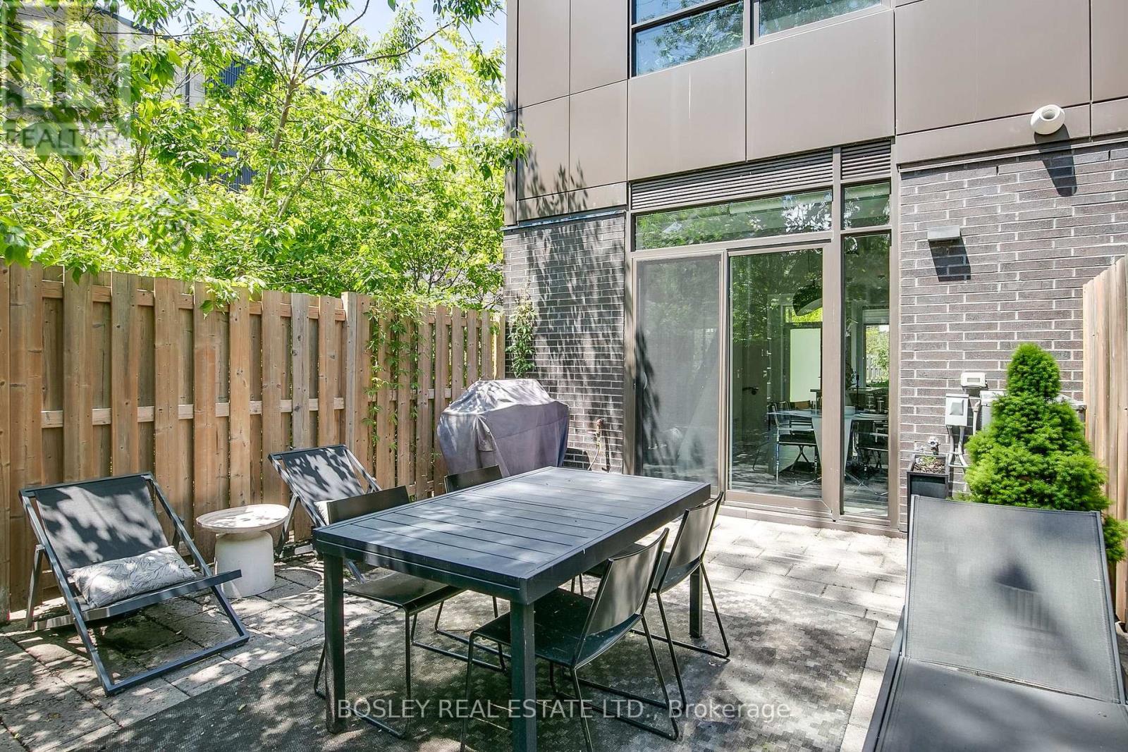 Th05 - 51 Paul Lane Gardens, Toronto, Ontario  M5T 2H6 - Photo 18 - C13783454