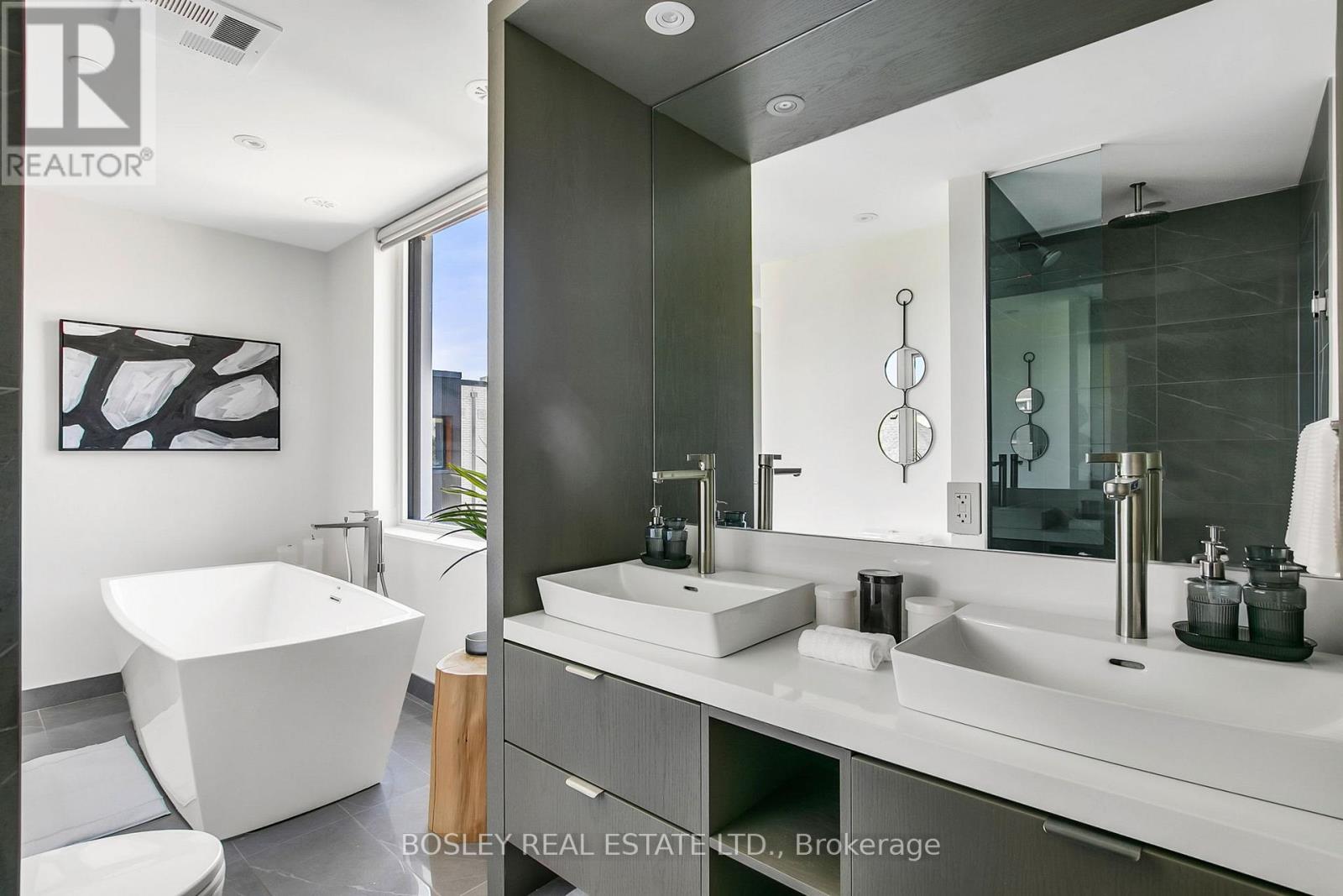 Th05 - 51 Paul Lane Gardens, Toronto, Ontario  M5T 2H6 - Photo 26 - C13783454