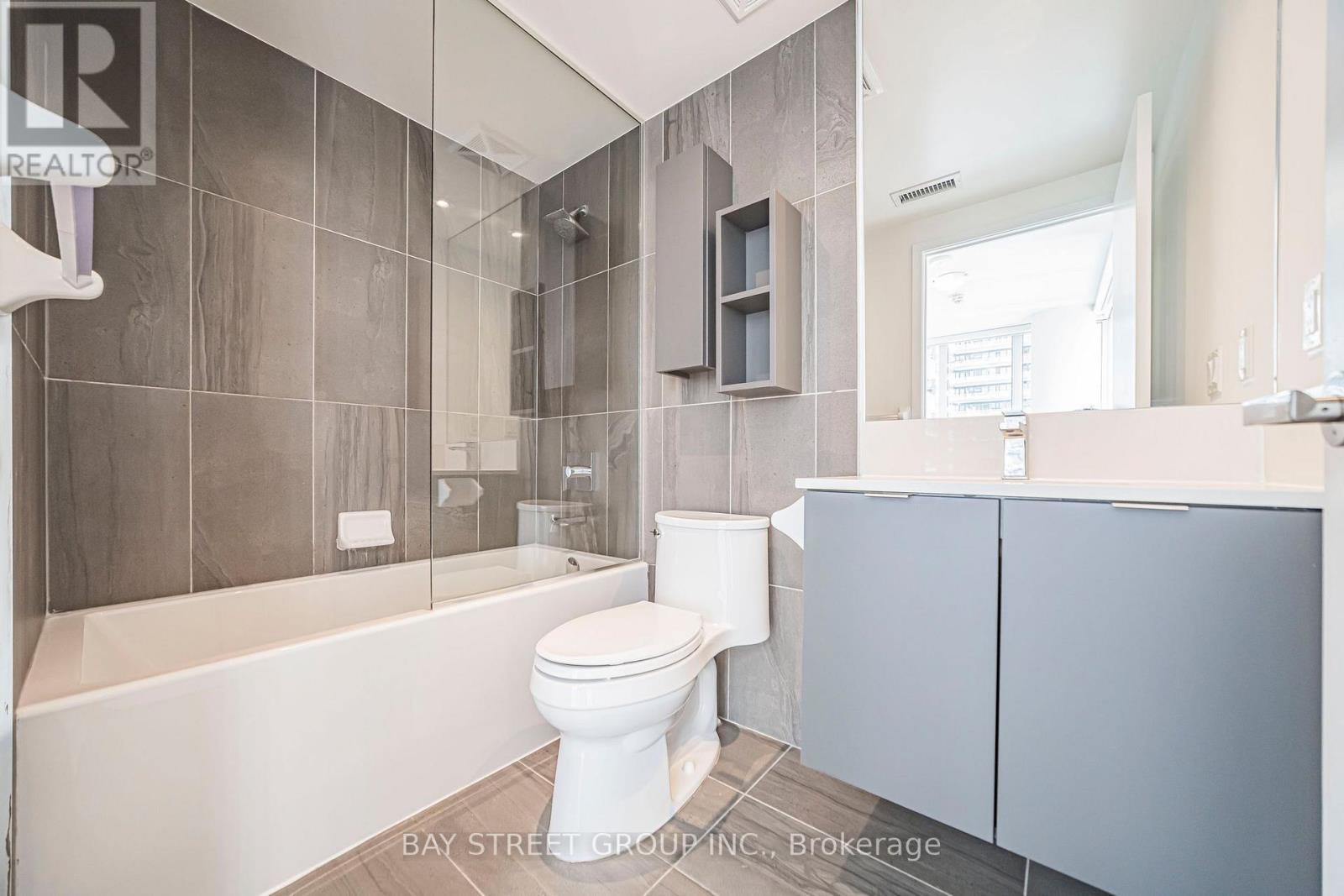 2412 - 195 Redpath Avenue, Toronto, Ontario  M4P 0E4 - Photo 23 - C13783456