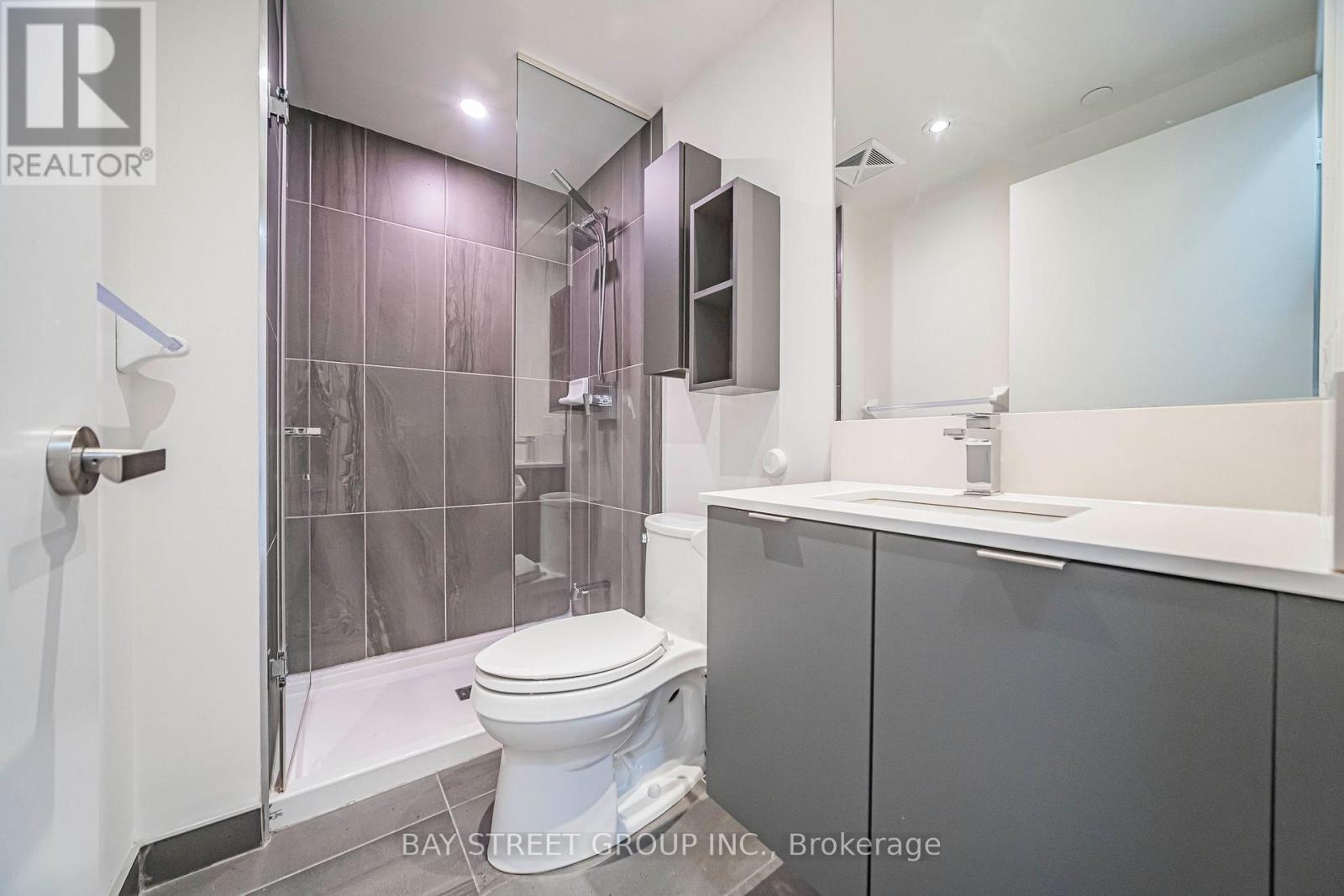 2412 - 195 Redpath Avenue, Toronto, Ontario  M4P 0E4 - Photo 5 - C13783456