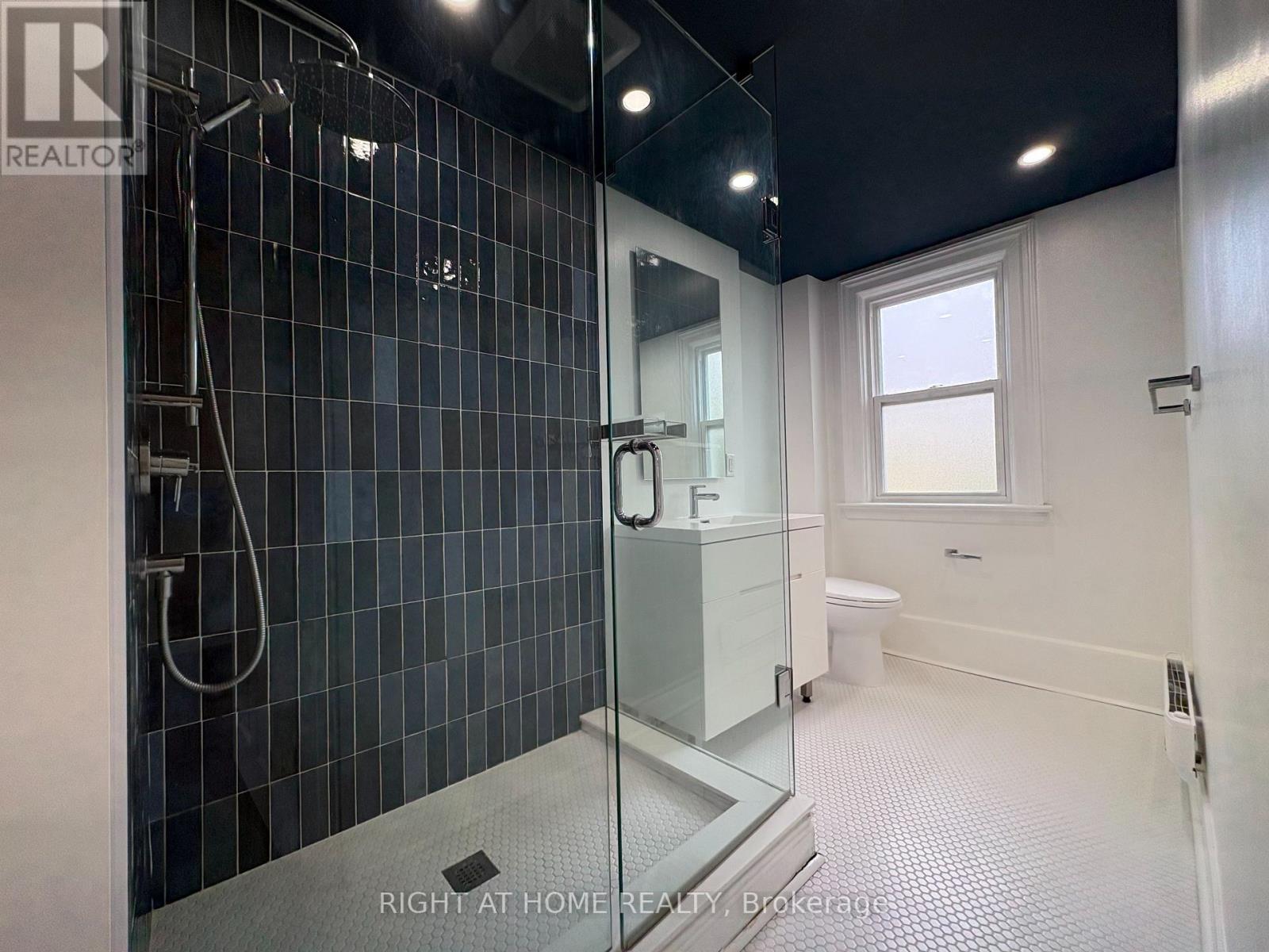 2 - 1015 Bathurst Street, Toronto, Ontario  M5R 3G8 - Photo 13 - C13783476
