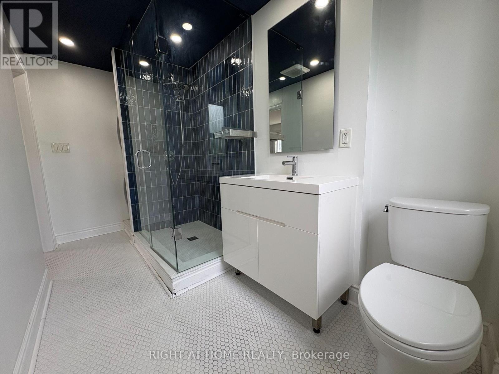 2 - 1015 Bathurst Street, Toronto, Ontario  M5R 3G8 - Photo 14 - C13783476