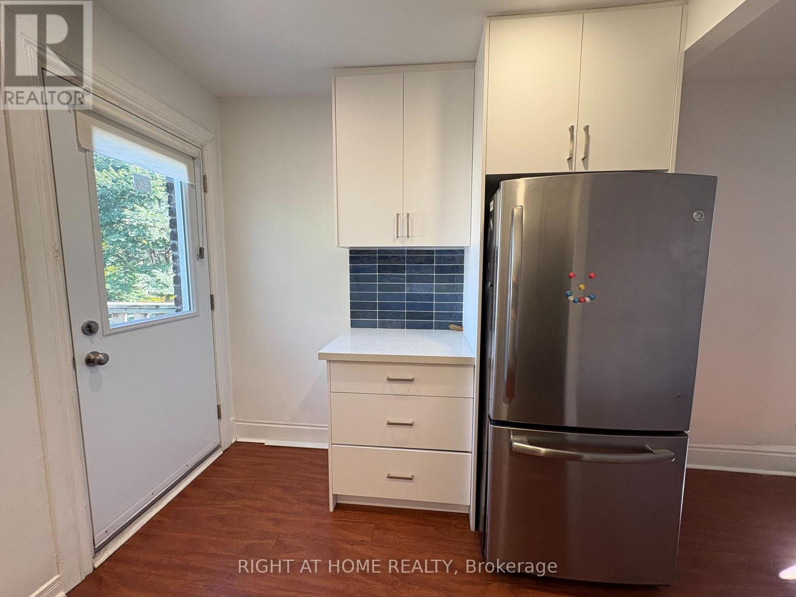 2 - 1015 Bathurst Street, Toronto, Ontario  M5R 3G8 - Photo 8 - C13783476