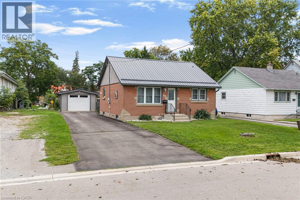 205 Crysler Street, Delhi, Ontario  N4B 1H9 - Photo 33 - 40860399