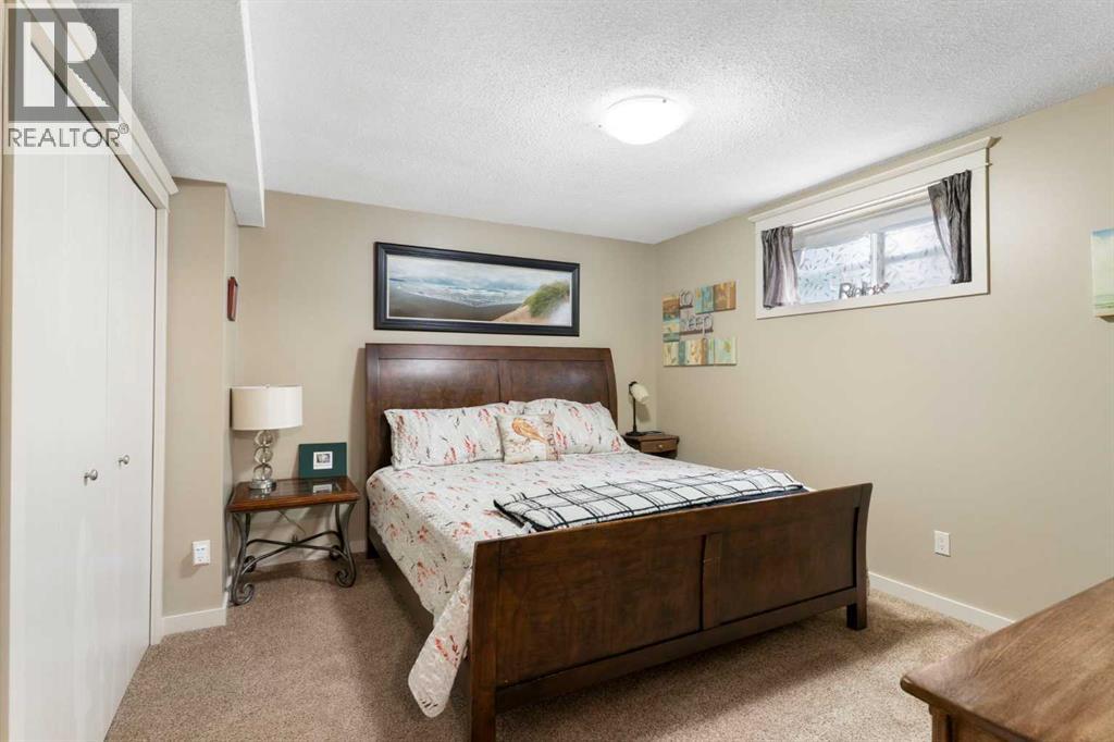 43 Cromwell Avenue NW, Calgary, Alberta  T2L 0M6 - Photo 39 - A2337754