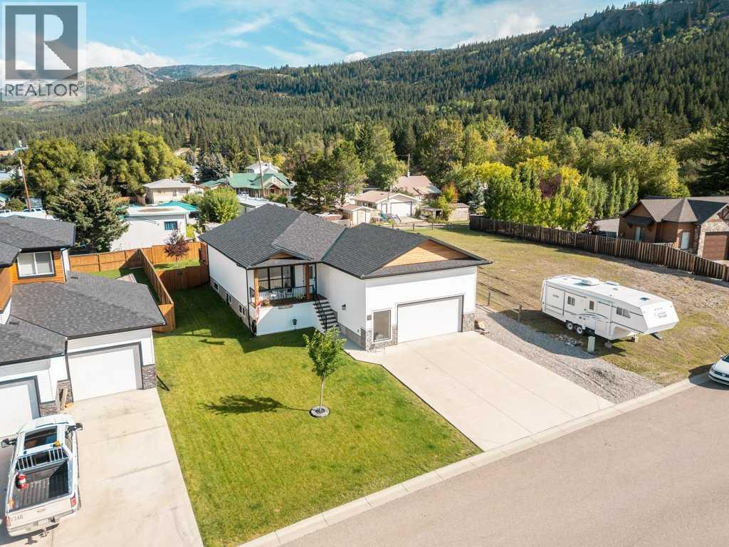 3022 225 Street, Bellevue, Alberta  T0K 0C0 - Photo 42 - A2344484