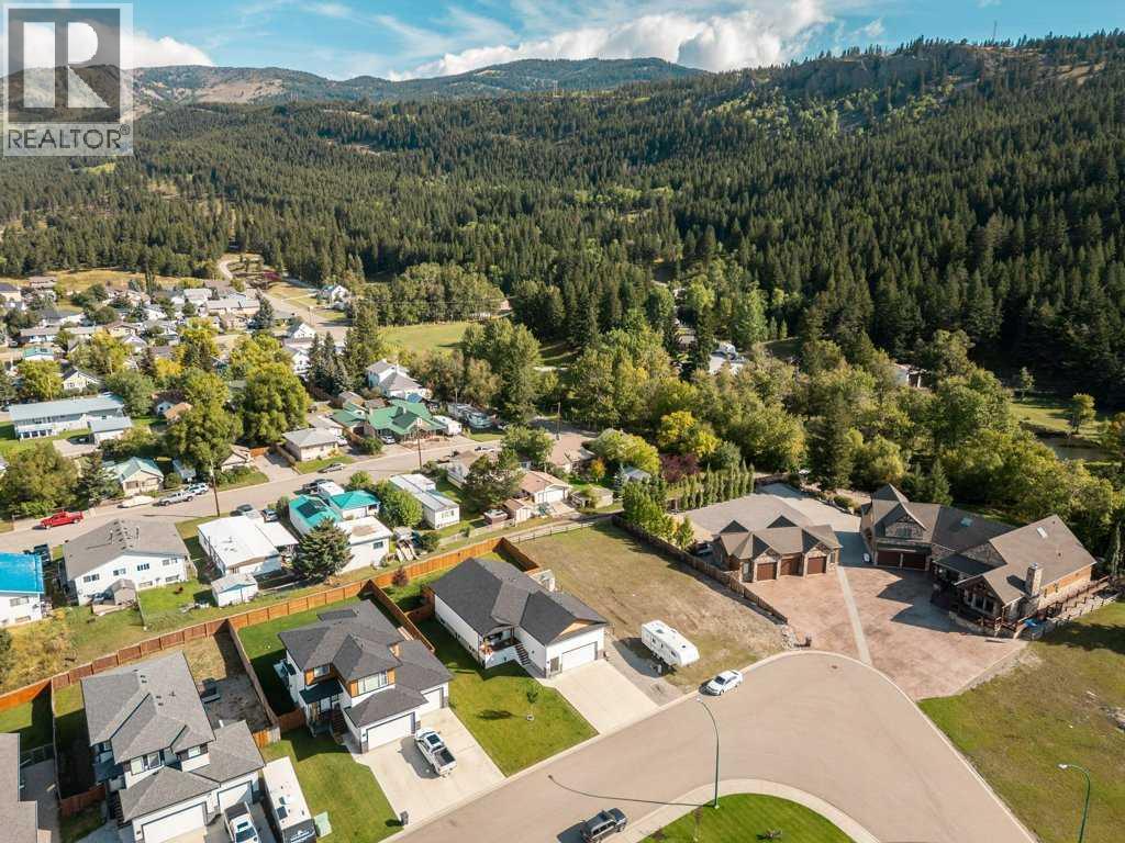 3022 225 Street, Bellevue, Alberta  T0K 0C0 - Photo 49 - A2344484