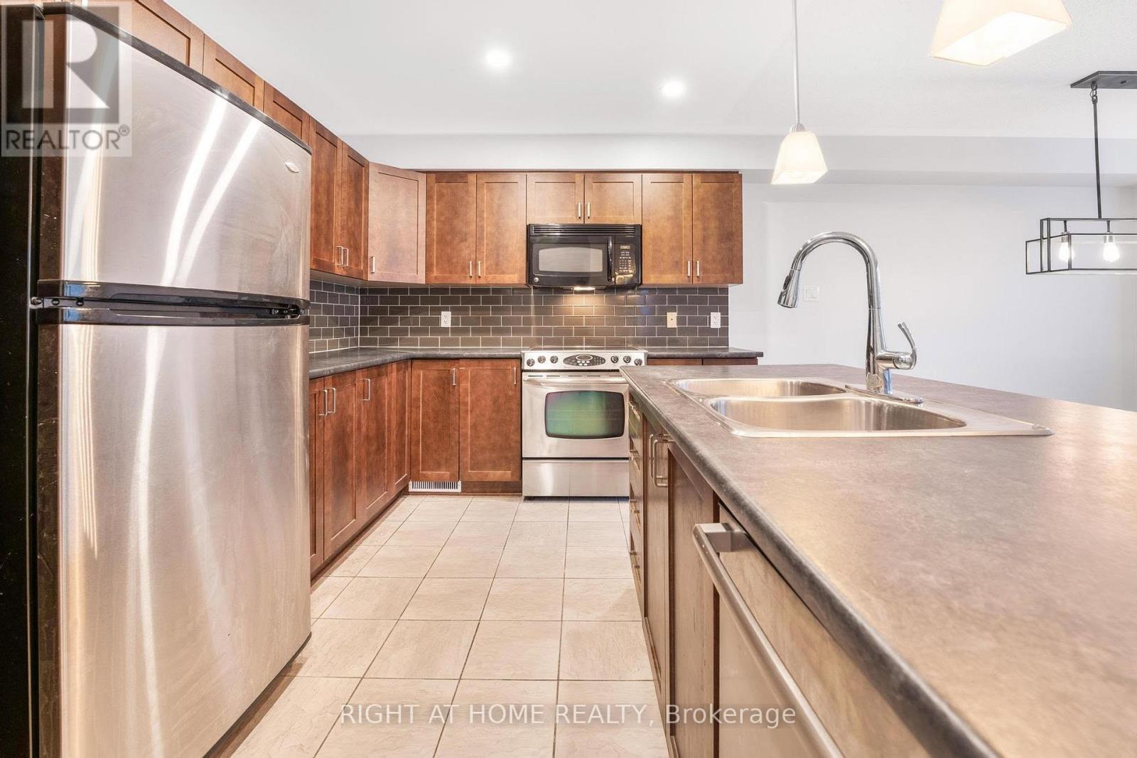 514 Cherokee Way, Ottawa, Ontario  K2S 0H5 - Photo 8 - X13783460