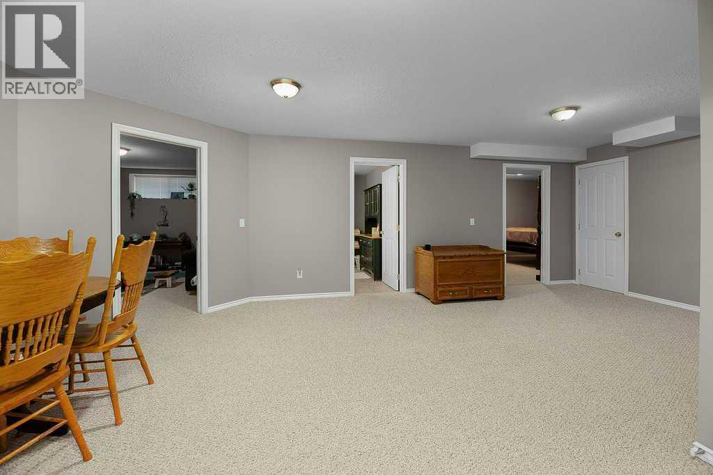 12 Iron Wolf Ridge, Lacombe, Alberta  T4L 2K2 - Photo 22 - A2344640