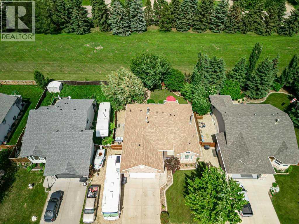 12 Iron Wolf Ridge, Lacombe, Alberta  T4L 2K2 - Photo 37 - A2344640