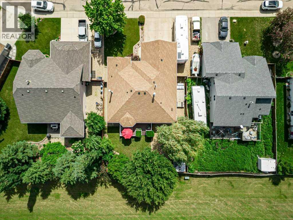 12 Iron Wolf Ridge, Lacombe, Alberta  T4L 2K2 - Photo 40 - A2344640